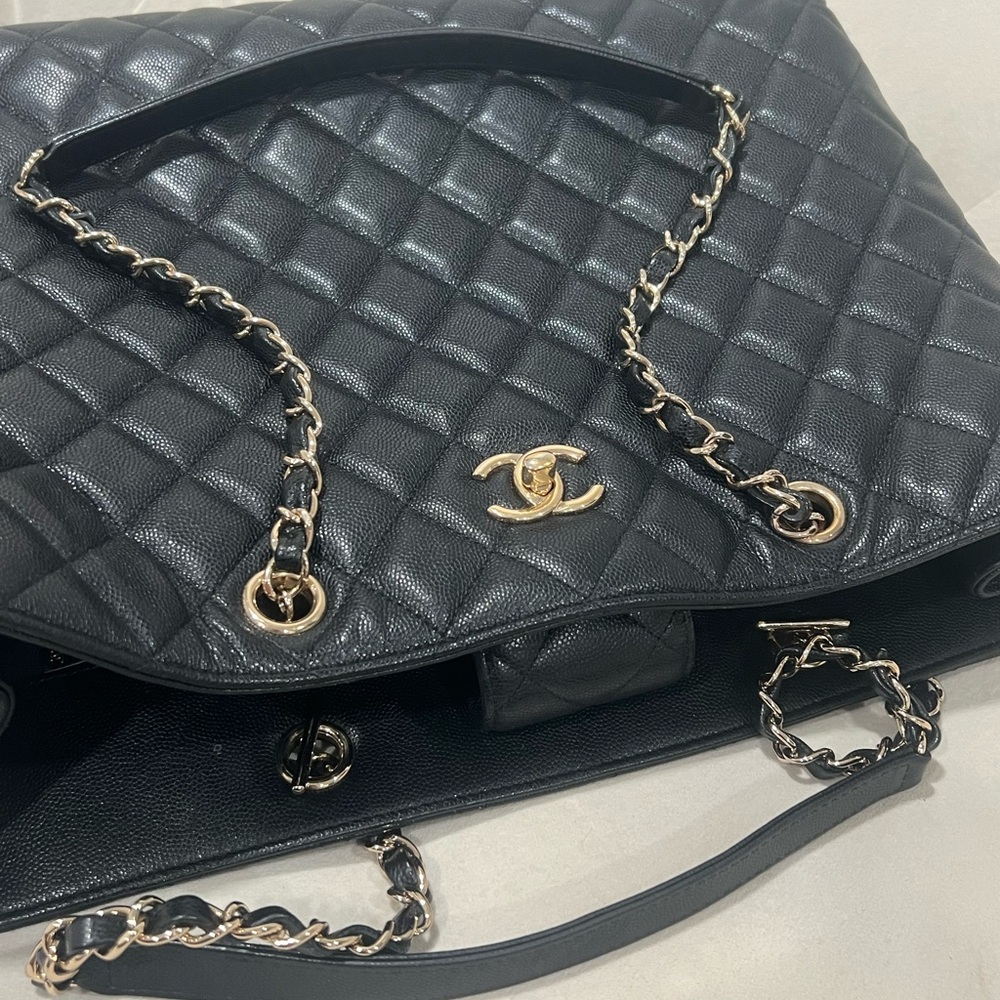 Chanel Classic Cc Black Caviar Large Shopping Tote Gold tone hardware microchip - Picture 2 of 12